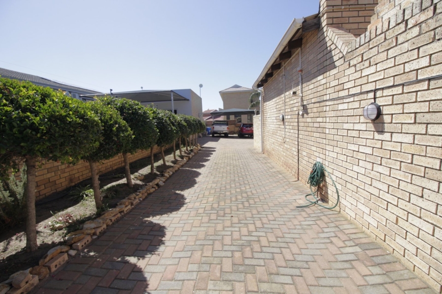 4 Bedroom Property for Sale in Wavecrest Eastern Cape